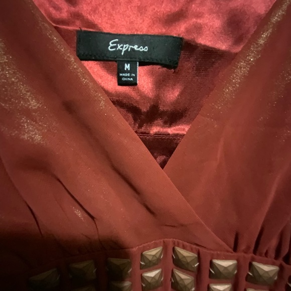 Express Top - Picture 2 of 3